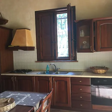 Casa Etna برونتي